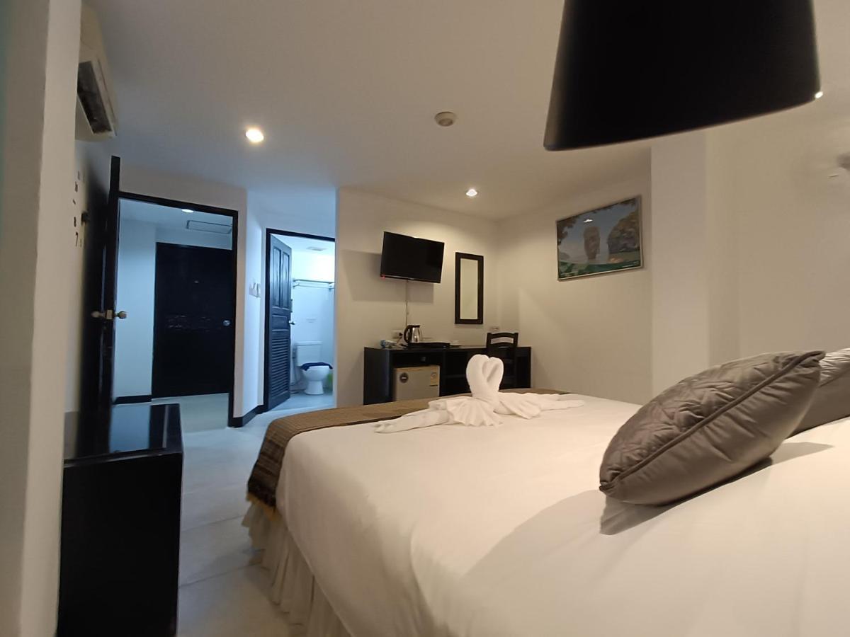 Noble House Patong Otel Dış mekan fotoğraf