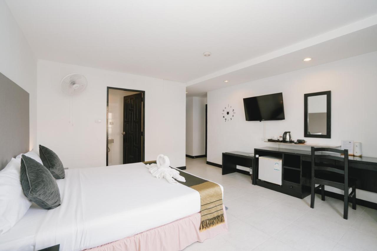 Noble House Patong Otel Dış mekan fotoğraf