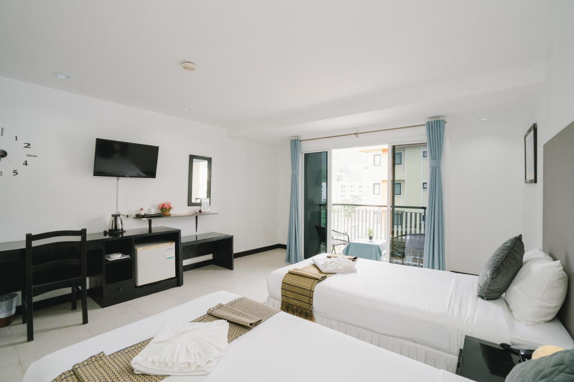 Noble House Patong Otel Dış mekan fotoğraf